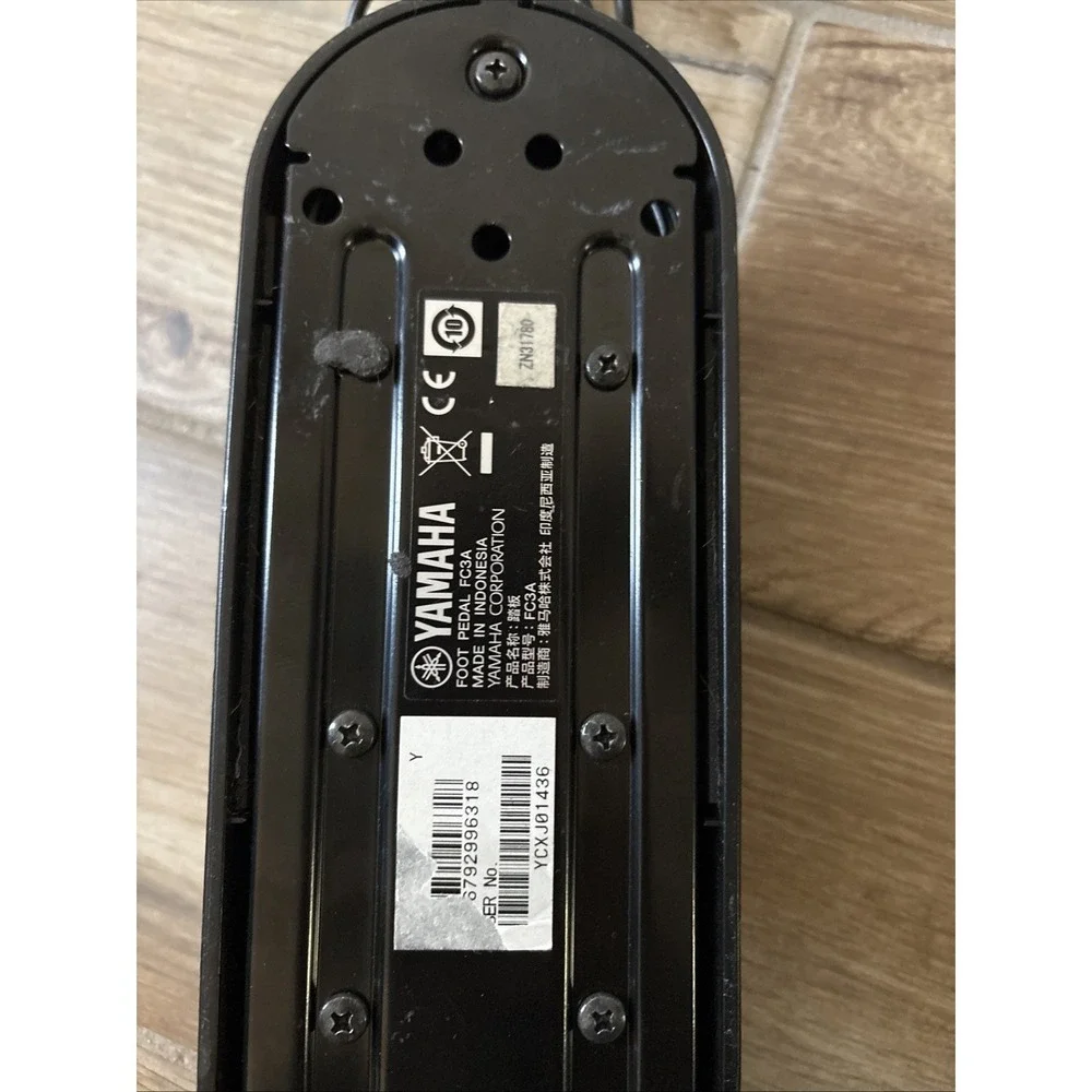 Yamaha FC4A Piano Sustain Pedal - Black